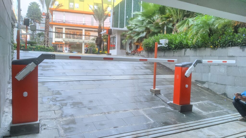 Palang Parkir Tangerang, Distributor Terbaik MSM Parking Group: Kami Melayani Purna Jual Paket 1in 1out Unit Sistem Parkir RFID