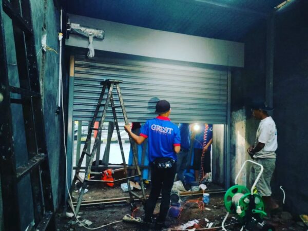 Mesin Computerized Rolling Door 1000kg
