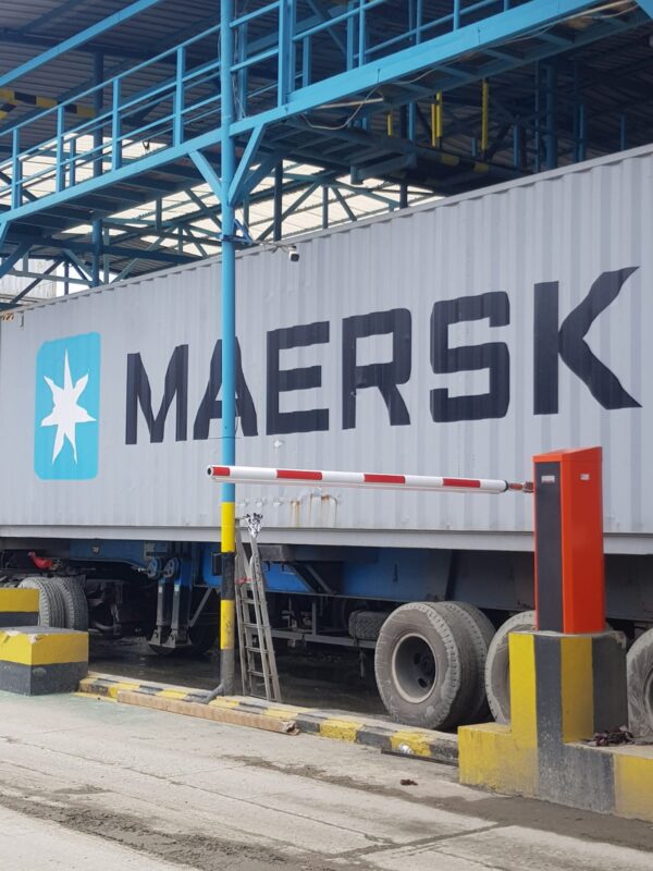 palang-parkir-malang-pemasangan-di-terminal-malang-jawa-timur