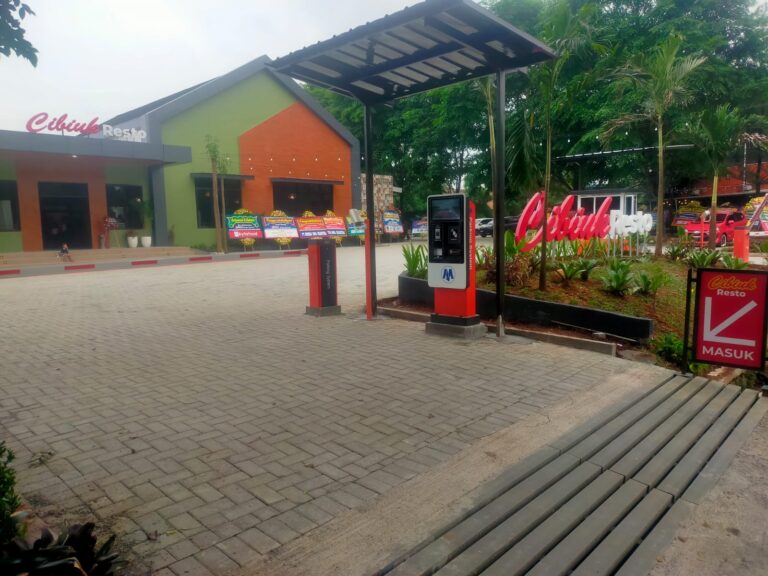 Palang Parkir Jakarta - Nikmati Makanan Enak di RM Cibiuk