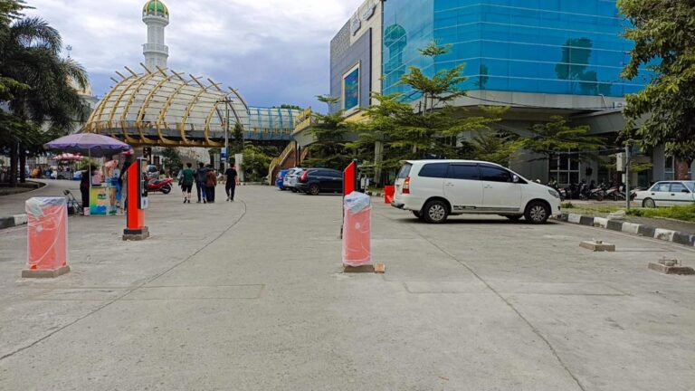 Apakah Anda tertarik untuk menggunakan Palang Parkir Soreang? Jangan ragu untuk menghubungi tim kami yang siap memberikan pelayanan terbaik. Hubungi tim kami melalui nomor berikut
