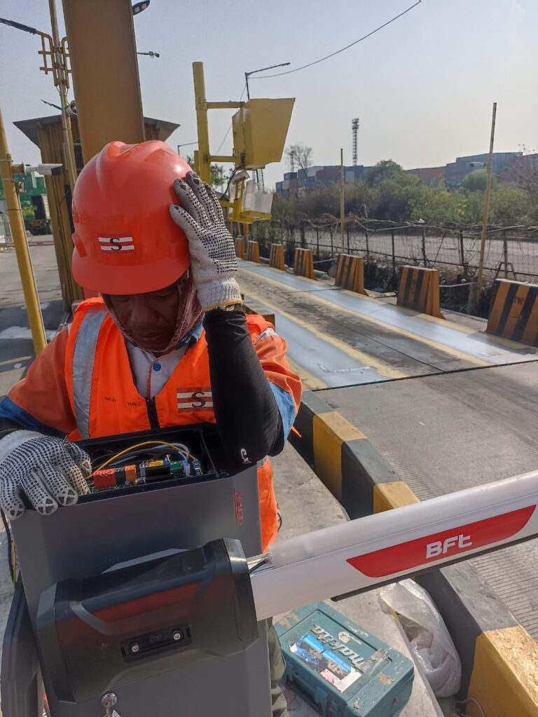 Distributor Terbaik Melayani Jasa Service Berkala MSM Parking Group