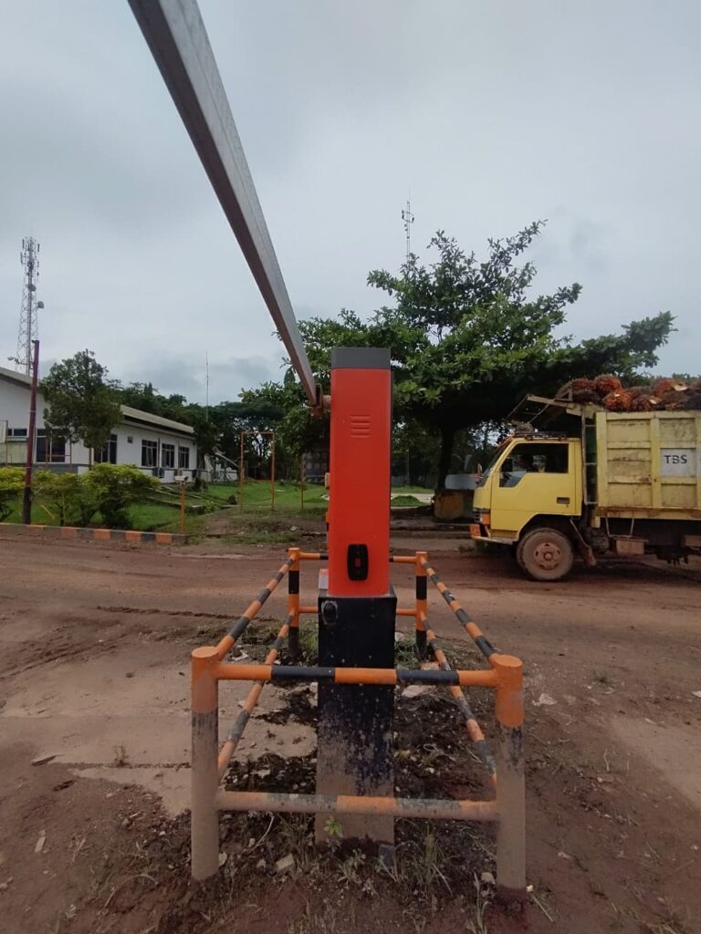 Palang parkir otomatis M Gate Heavy Duty dari MSM Parking Group – barrier gate tangguh untuk industri & area komersial. Kecepatan 0,6 detik, sistem cashless & kontrol pintar. Harga mulai Rp45 juta/unit.