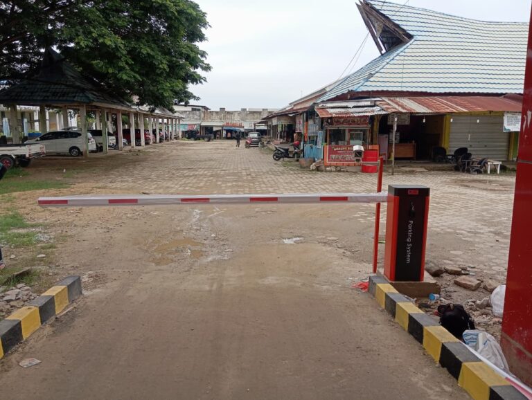 Bingung memilih palang parkir MX Series atau M Gate? Pelajari perbedaan fungsi, konstruksi, dan penggunaan keduanya dalam artikel edukasi berikut.