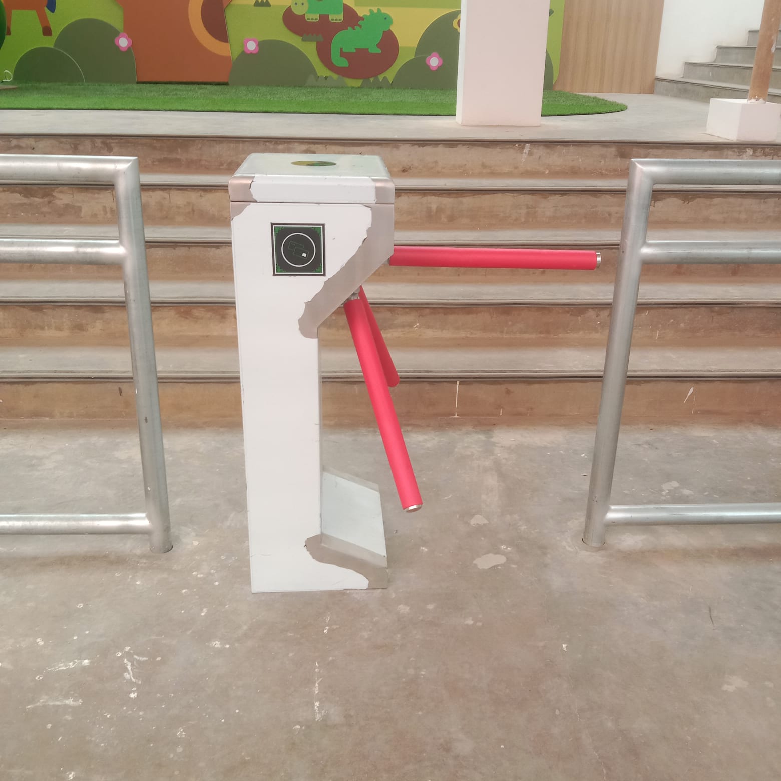 Parlor Hill Bandung Terapkan Sistem E-Ticketing Terintegrasi Tripod Turnstile di 16 Wahana Permainan (5)