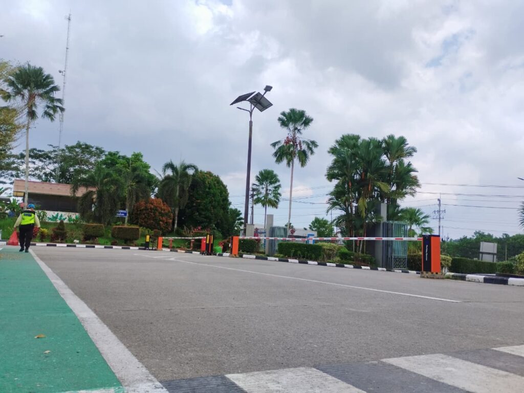Palang Parkir Kalimantan, Barrier Gate M Gate, MSM Parking, Pemasangan Palang Parkir Komatsu.