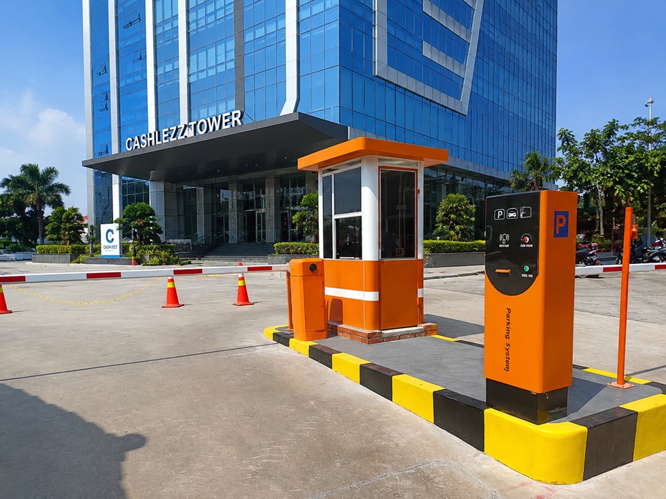 Paket Palang Parkir Manless 1 In 1 Out Bandung seharga Rp87.000.000 all in terpasang merupakan solusi modern, hemat, dan tanpa langganan yang sangat kompetitif. Dengan sistem tunai yang mudah dipahami, paket ini cocok bagi pelaku usaha di Bandung yang ingin langsung beralih ke parkir otomatis penuh tanpa ribet