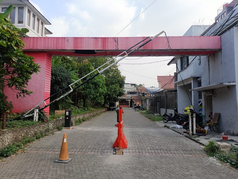 MSM Parking Group - Palang Parkir Otomatis dan Sistem Parkir Digital